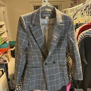 H&M Plaid Blazer Grey Black Boyfriend Style